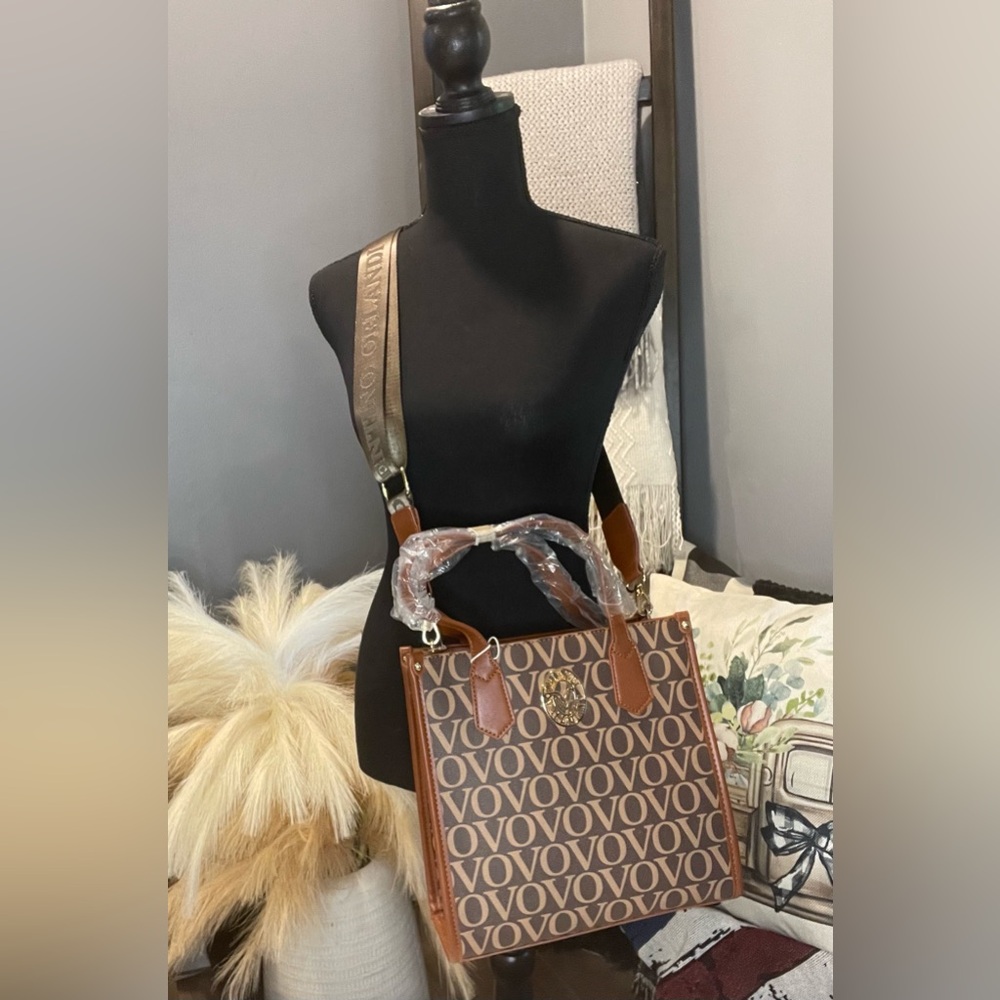 NWT Valentino Orlandi